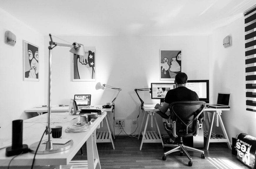 Microsoft Teams Status Holder